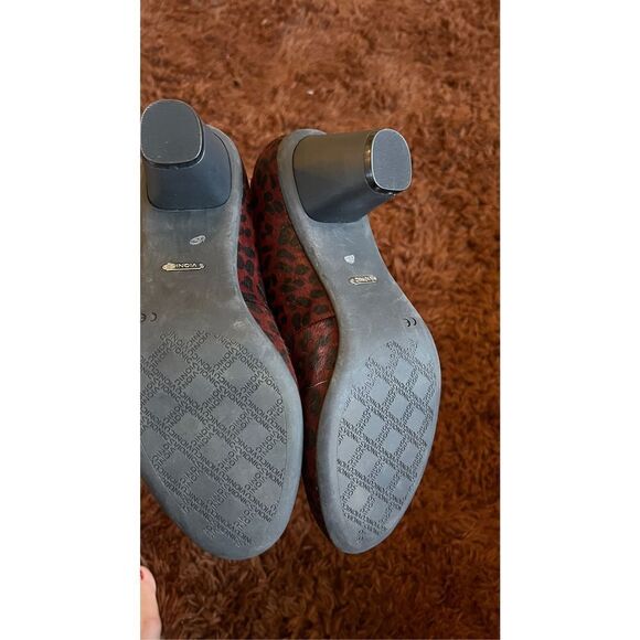 VIONIC BY ORTHAHEEL CARRER MABREY WINE LEOPARD PRINT SIZE 9.5 - Picture 8 of 10